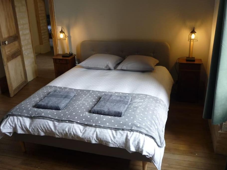 Le Presbytere - Touillon, Jacuzzi, 4 Pour 10 Ferienhaus *